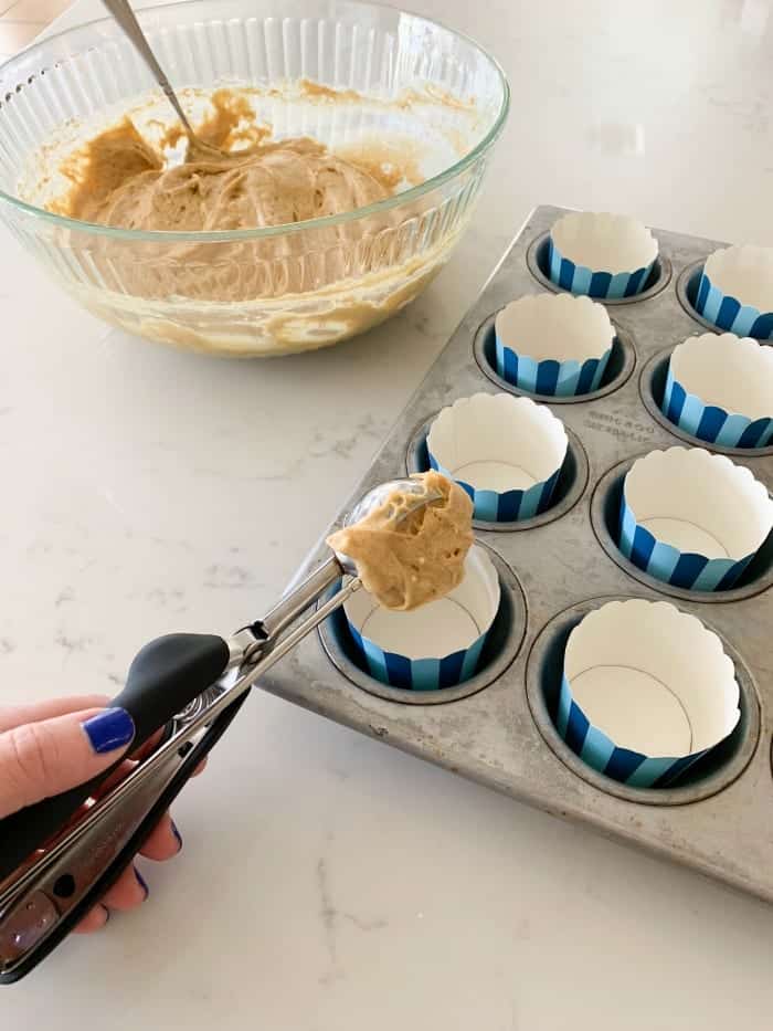 yummy-fall-cupcakes-a-simple-cupcake-recipe