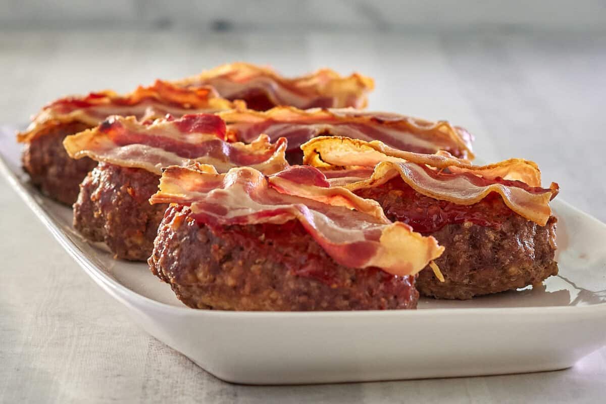 cooked mini meatloaf recipe on serving plate