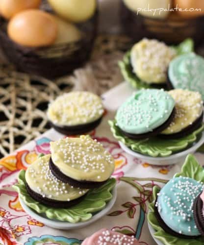 White Fudge Dipped Easter Oreos