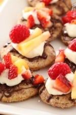 A tray full of Cinnamon and Sugar Mini Pita Fruit Nachos