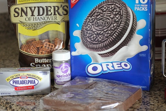 The ingredients for Oreo Cheesecake Pretzel Bites.