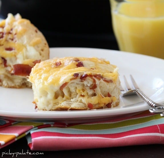 Bacon-and-Cheddar Skillet Biscuit