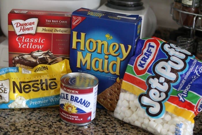 Image of Ingredients for White Chocolate S'mores Gooey Cake Bars