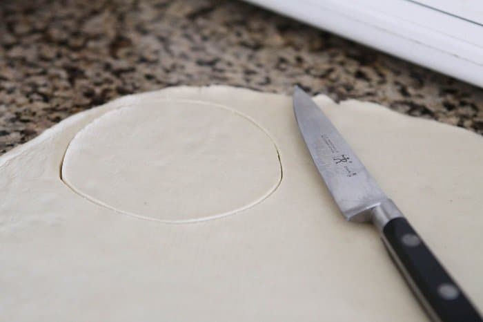 Image of Cutting a Circle Out of Pie Dough