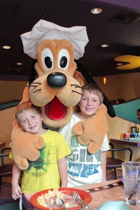 Goofy's Kitchen Review - Disney Tourist Blog