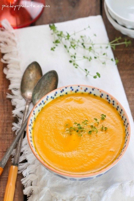 Classic Creamy Carrot Soup Recipe