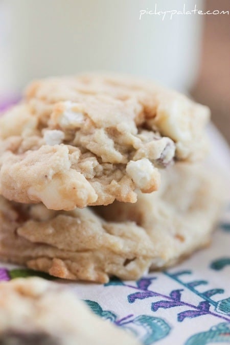 Image of Chocolate Chunk Cookies with Marshmallow & Toffee