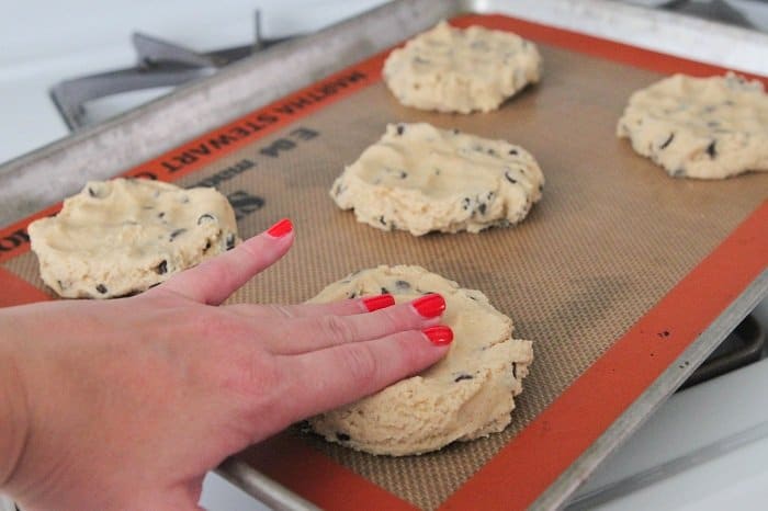 XL Bakery Style Chocolate Chip Cookies 