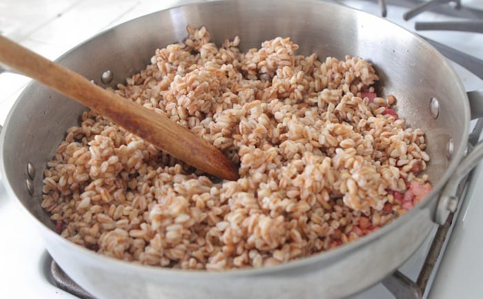 how to cook farro