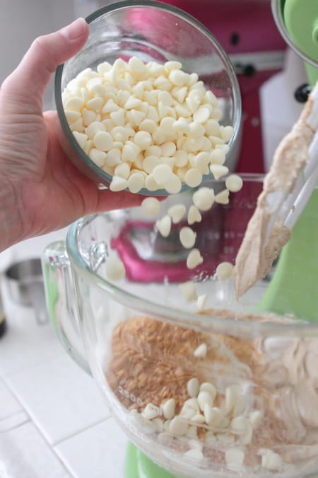 Frosted Flakes Cookies - Crazy for Crust