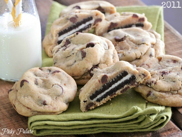 Oreo-Stuffed-Chocolate-Chip-Cookies-4