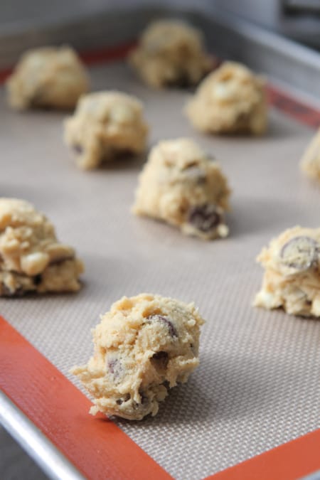 Mint Chocolate Chip Cookies