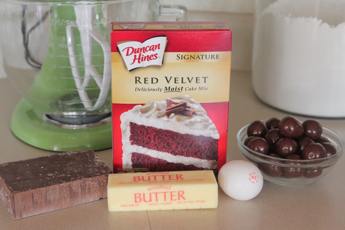 Red Velvet Cake Mix Cookies