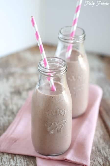 Chia, Dark Chocolate and Mint Shake