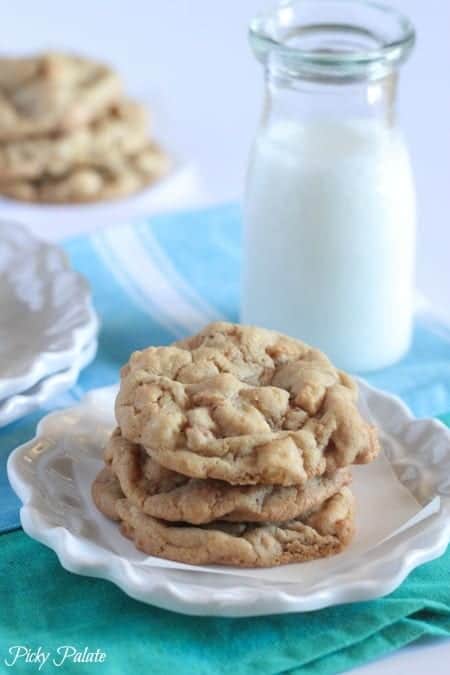 Oatmeal White Chocolate Chip Cookies