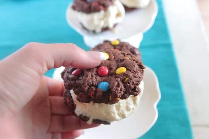 cookie ice cream sandwich