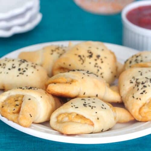 Pizza Hummus Rolls Crescent Roll Recipes Picky Palate