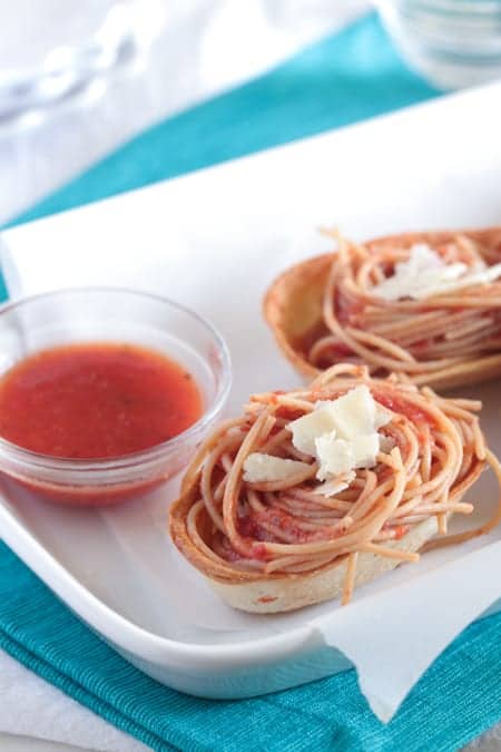 Garlic Toasted Spaghetti Boats