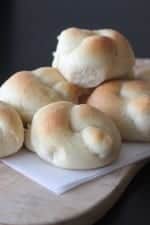 One Hour Buttermilk Dinner Rolls