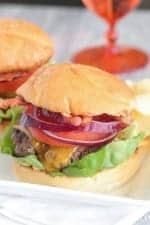 Siracha Ranch Bacon Cheeseburgers