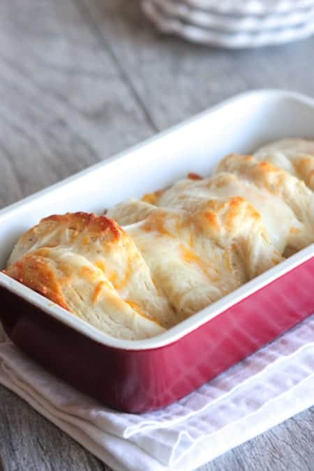 Cheesy Garlic Toast Pull Apart Bread