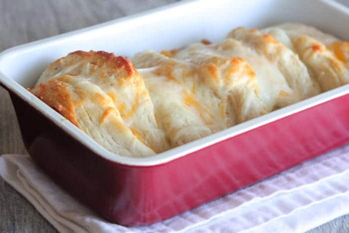 Cheesy Garlic Toast Pull Apart Bread