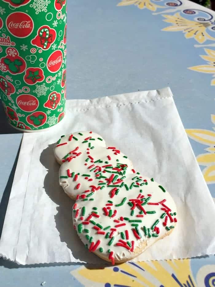 The Best Christmas Treats at Disneyland Park