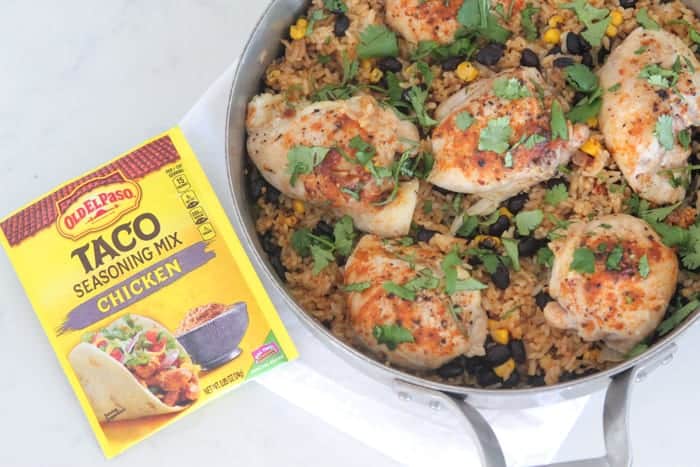 Poêlée de riz au poulet et tacos