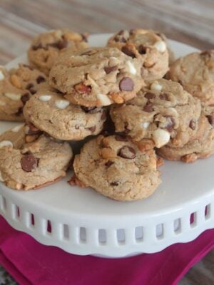 Peanutty Chocolate Chip Cookies