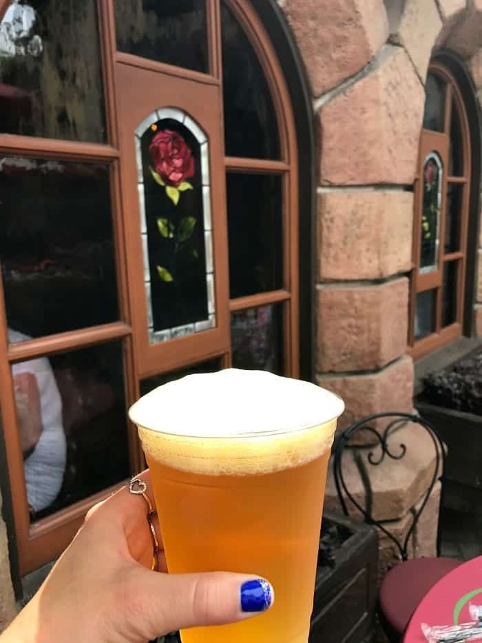 Red Rose Taverne Disneyland