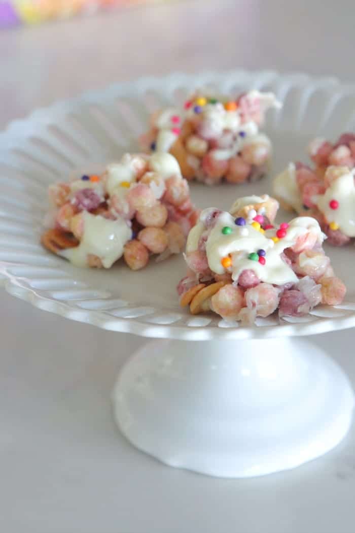 Cashew Coconut Berry Berry Bites