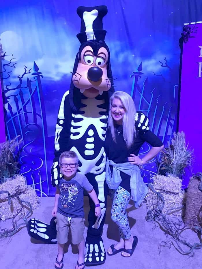 Tips For Taking Preschoolers To Disneyland During Halloween Time