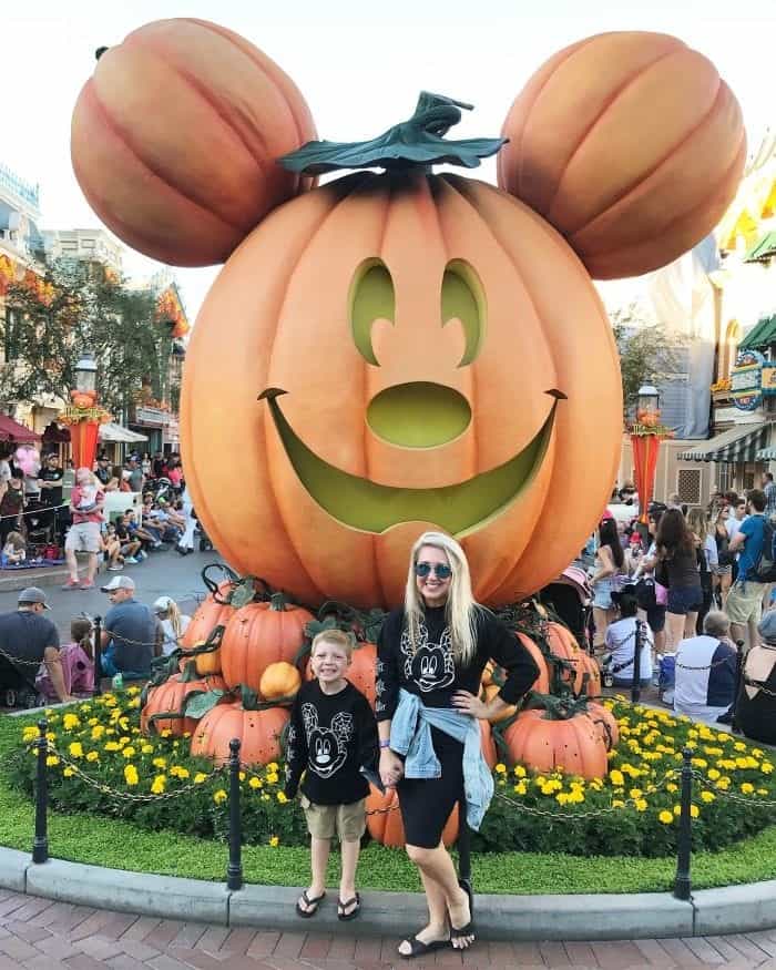 Tips For Taking Your Preschoolers To Disneyland During Halloween Time