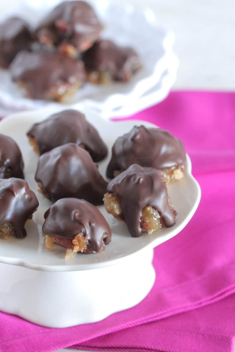 Chocolate Covered Pecan Pie Bites Bite Sized Pecan Pie Recipe