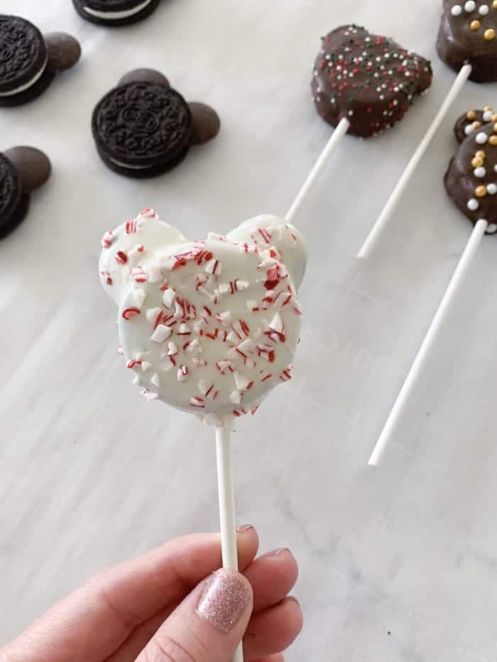 Valentine Chocolate Covered Oreo Pops Recipe