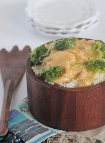 crockpot chicken and broccoli over rice in bowl