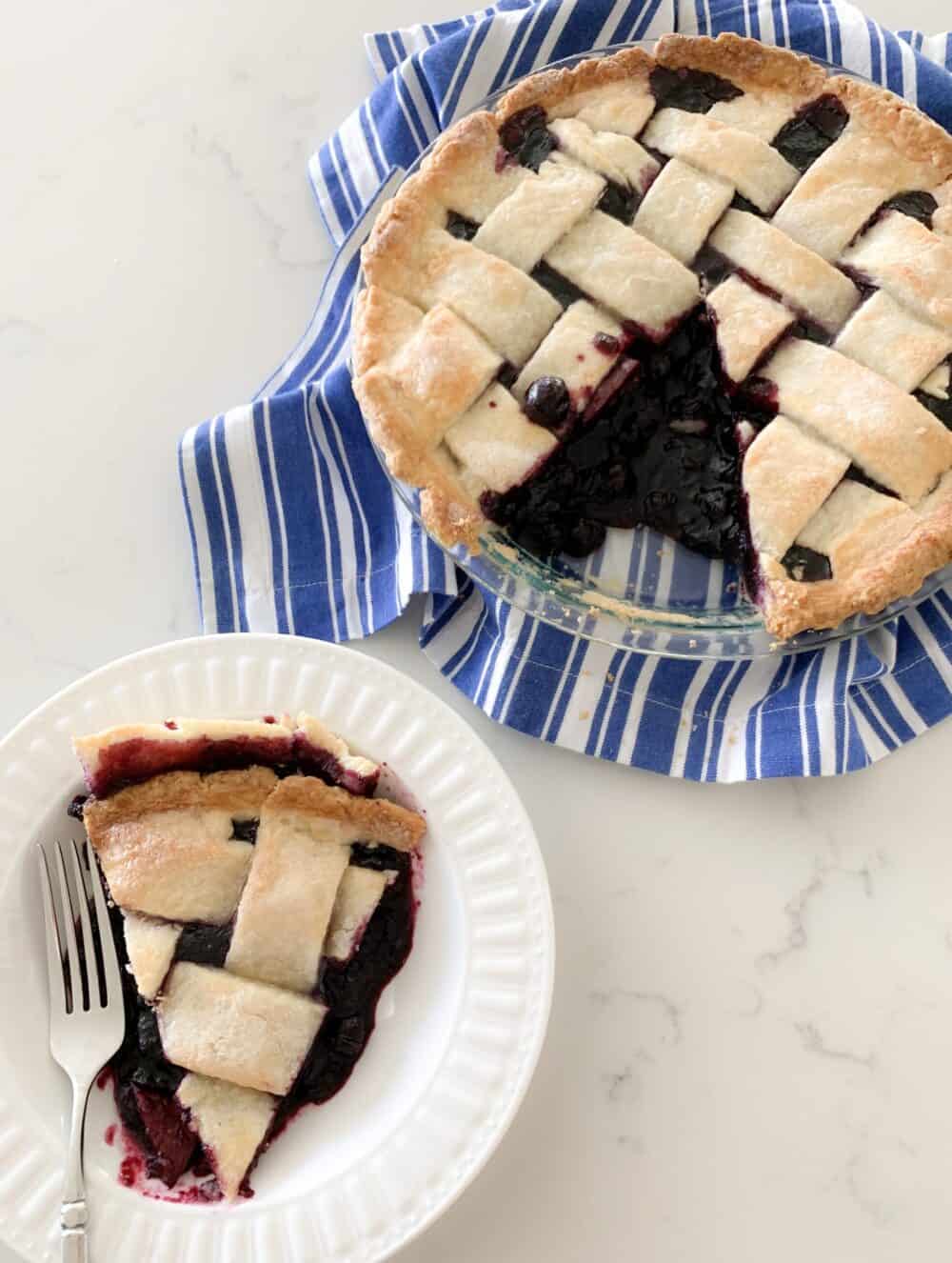baked blueberry pie