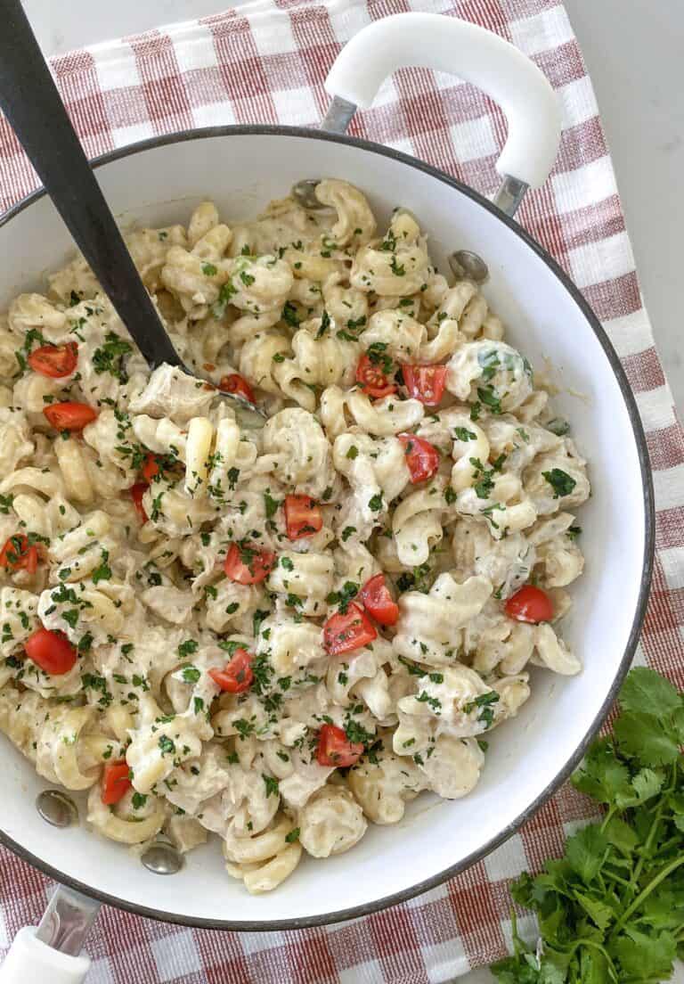 Creamy Chicken Alfredo Taco Pasta Weeknight Dinner Idea!