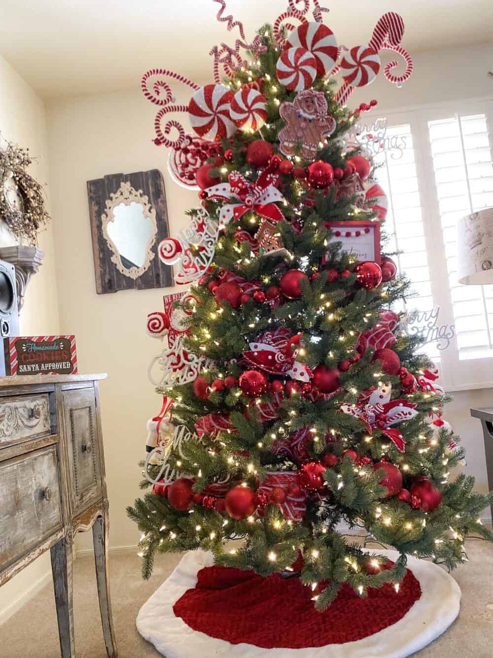 How To Decorate A Candy Christmas Tree - Picky Palate