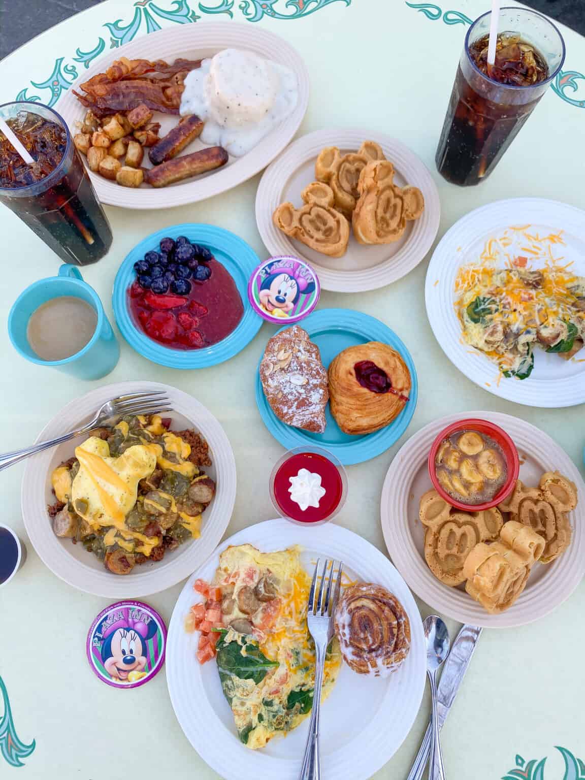 best-disneyland-restaurants-for-breakfast-disney-hungry