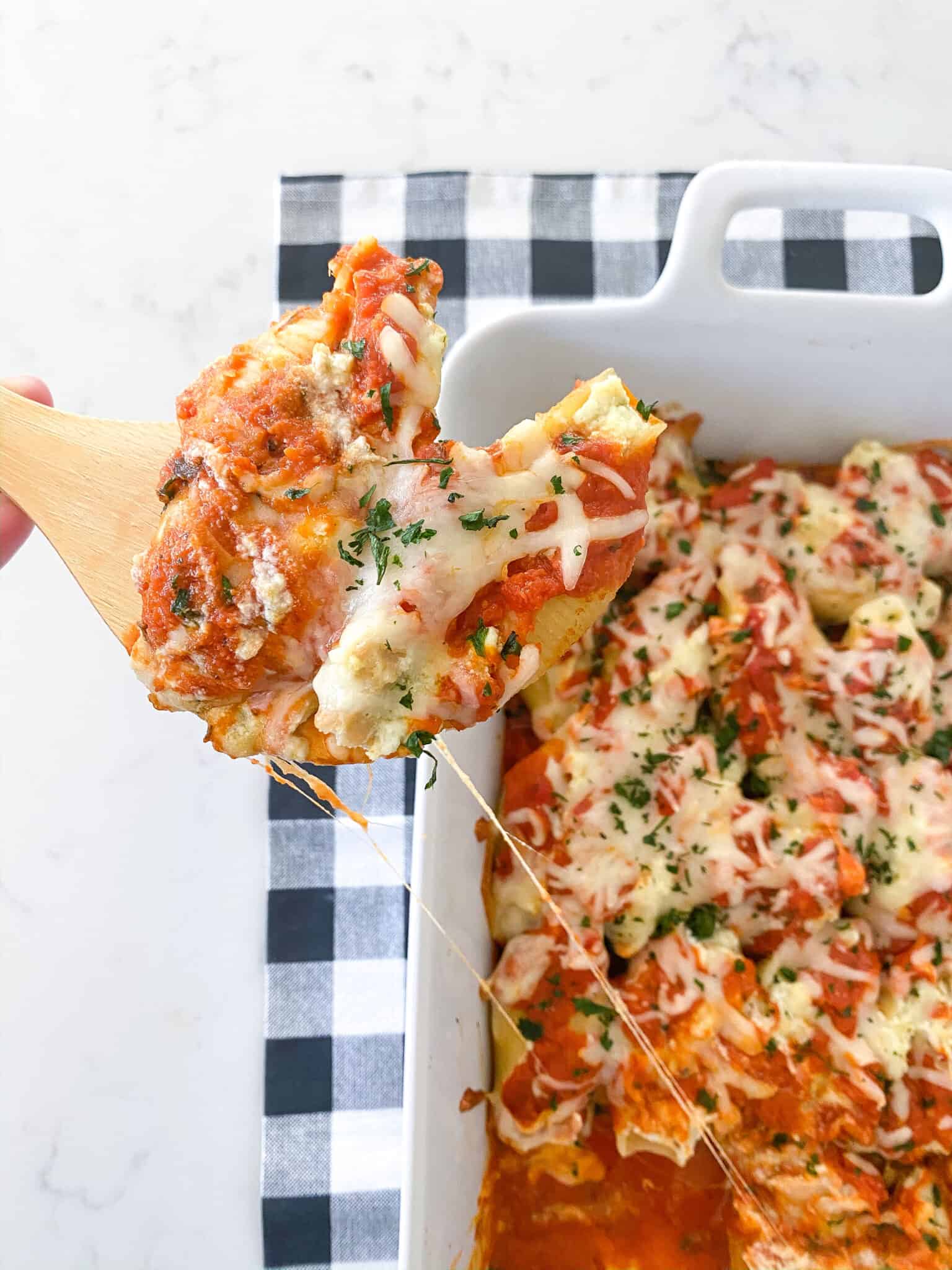 Chicken Pesto Stuffed Shells - Easy Baked Chicken Pesto Pasta!