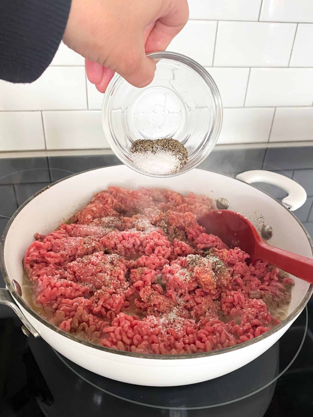 browning ground beef in pot