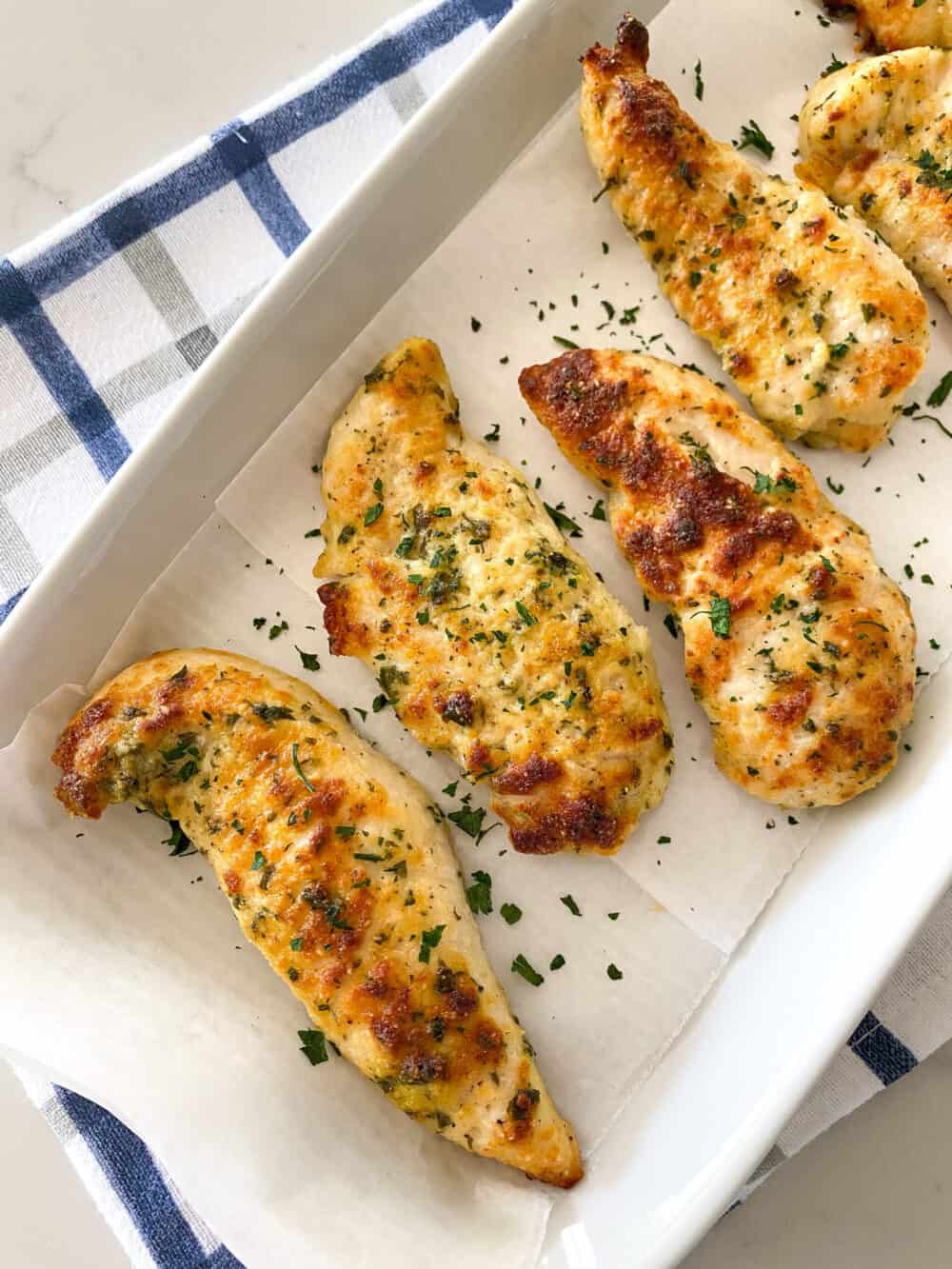 baked keto chicken on serving plate